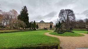Hofgarten und Residenz in Würzburg am 8. Dezember 2022