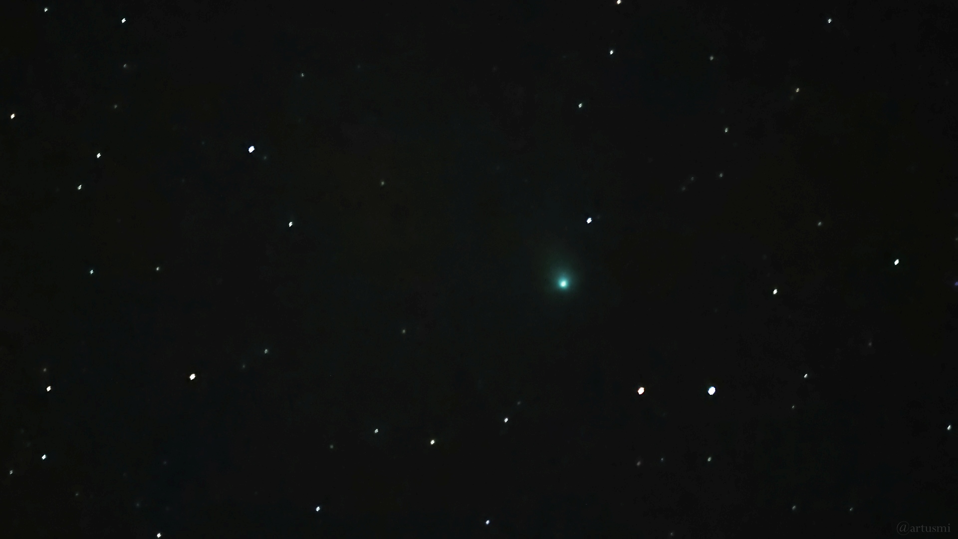 Komet C/2022 E3 (ZTF) am 19. Januar 2023 oberhalb Sternbild Herkules am Nordosthimmel von Eisingen in einer scheinbaren Höhe von 28° 42'.