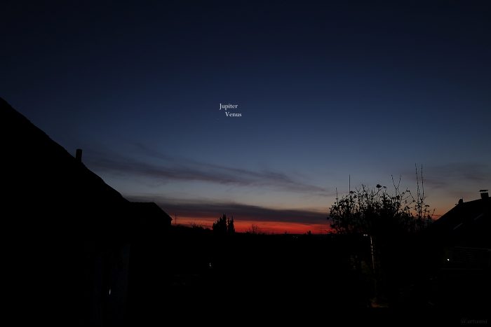 Begegnung von Venus und Jupiter am Abend des 28. Februar 2023 am Westhimmel von Eisingen.