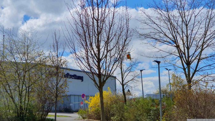 Start des Rettungshubschraubers Christoph 18 am Standort der ADAC Luftrettung in Ochsenfurt