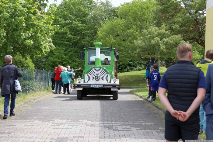Bimmelbahn beim Stiftsfest 2023 im St. Josefs-Stift Eisingen