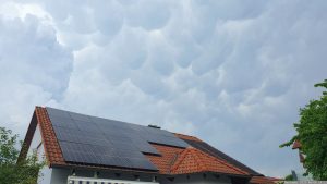 Mammatus-Wolken während eines Gewitters am 8. Juni 2023