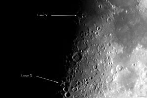 Lunar X und Lunar V am 25. Juni 2023 am zunehmenden Mond