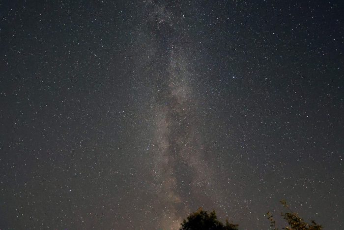 Milchstraße mit Sommerdreieck am 12. August 2023