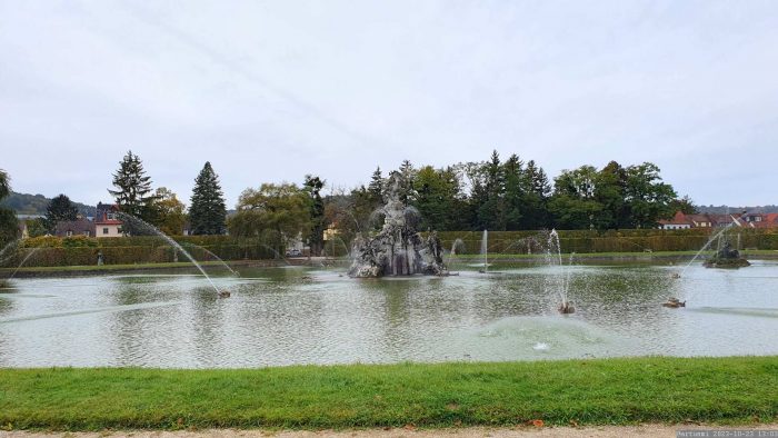 Wasserspiele im Großen See im Hofgarten Veitshöchheim