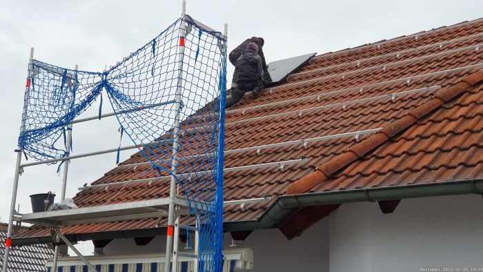 Installation unserer PV-Anlage am 20. Dezember 2022