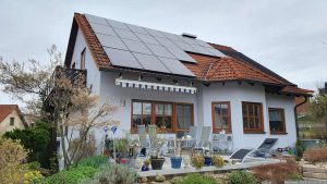 Unsere PV-Anlage am 29. März 2024 (Karfreitag)