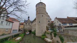 Maintor, Rathaus und Schwarzer Turm in Marktbreit