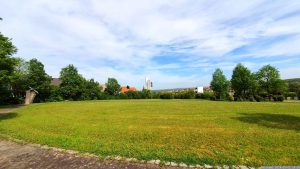 Neuer Friedhof in Eisingen am 2. Mai 2024.