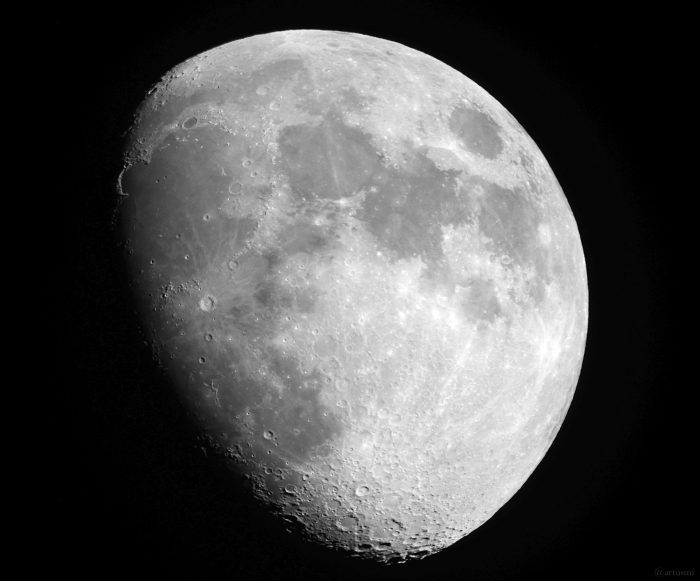 Beobachtung des Goldenen Henkels am zunehmenden Mond am 18. Mai 2024.