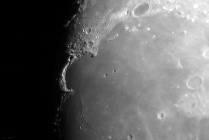 Beobachtung des Goldenen Henkels am zunehmenden Mond am 18. Mai 2024.