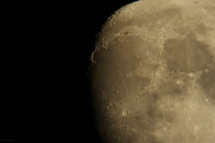 Beobachtung des Goldenen Henkels am zunehmenden Mond am 18. Mai 2024.