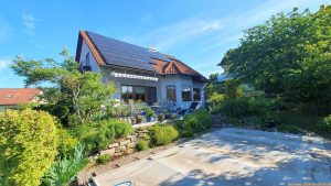 Unser Garten und unsere PV-Anlage am 26. Mai 2024