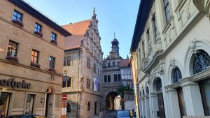 Renaissance Rathaus und Maintor in Marktbreit am 4. Juni 2024