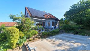Unser Garten und unsere PV-Anlage am 8. Juni 2024
