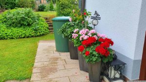 Unser Hauseingang am 21. Juni 2024