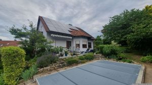 Unser Garten und unsere PV-Anlage am 10. Juli 2024