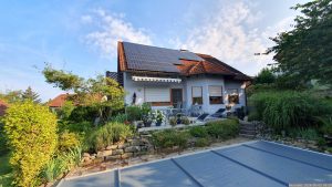 Unser Garten und unsere PV-Anlage am 3. August 2024