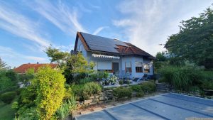 Unser Garten und unsere PV-Anlage am 14. August 2024