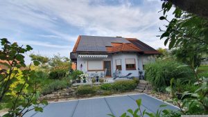 Unser Garten und unsere PV-Anlage am 15. August 2024