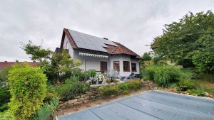 Unser Garten und unsere PV-Anlage am 18. August 2024