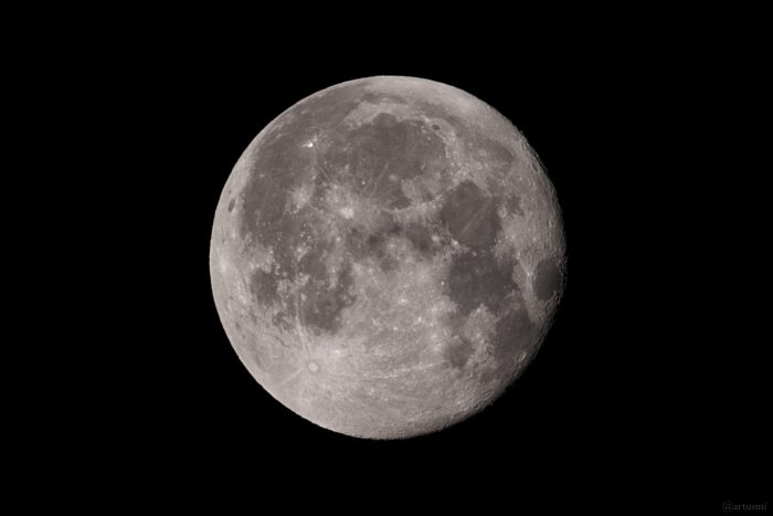 Der abnehmende Mond am 21. August 2024 um 03:25 Uhr