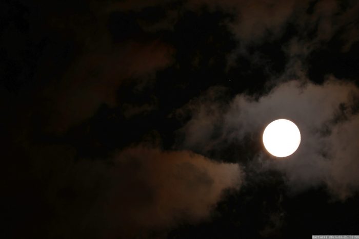 Konstellation Saturn - Mond am 21. August um 03:50 Uhr
