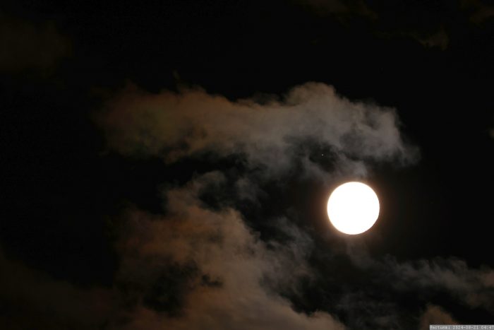 Konstellation Saturn - Mond am 21. August um 04:47 Uhr