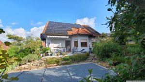 Unser Garten und unsere PV-Anlage am 21. August 2024