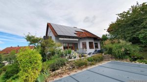Unser Garten und unsere PV-Anlage am 25. August 2024
