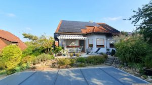 Unser Garten und unsere PV-Anlage am 31. August 2024