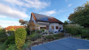 Unser Garten und unsere PV-Anlage am 27. September 2024