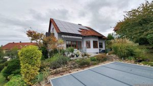 Unser Garten und unsere PV-Anlage am 30. September 2024