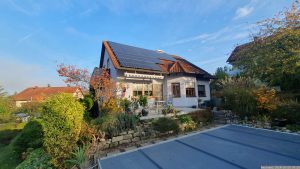 Unser Garten und unsere PV-Anlage am 19. Oktober 2024