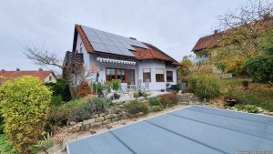 Unser Garten und unsere PV-Anlage am 31. Oktober 2024