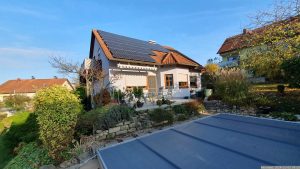 Unser Garten und unsere PV-Anlage am 3. November 2024