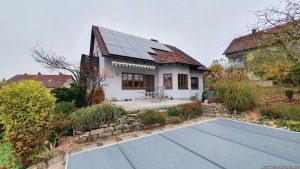 Unser Garten und unsere PV-Anlage am 5. November 2024