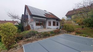 Unser Garten und unsere PV-Anlage am 8. November 2024