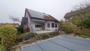 Unser Garten und unsere PV-Anlage am 9. November 2024