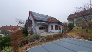 Unser Garten und PV-Anlage am 2. Dezember 2024