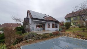 Unser Garten und PV-Anlage am 7. Dezember 2024