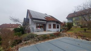 Unser Garten und PV-Anlage am 11. Dezember 2024