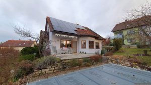 Unser Garten und PV-Anlage am 20. Dezember 2024