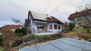 Unser Garten und PV-Anlage am 23. Dezember 2024