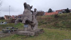 Stierskulptur in Ochsenfurt am 8. Januar 2024