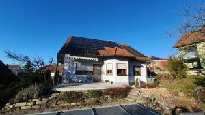 Unser Garten und PV-Anlage am 12. Januar 2025