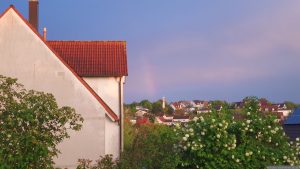 Schwacher Regenbogen nach dem Gewitter am 3. Mai 2025
