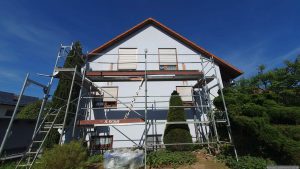 Nach dem Abbau des alten Holzbalkons am 14. Mai 2025