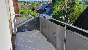 Unser neuer Balkon nach Entfernen des Gerüstes am 30. Mai 2025