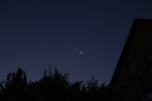 Jupiter und Venus am frühen Morgen des 12. August 2025 während ihrer engsten Annäherung